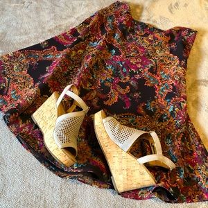 LIZ CLAIBORNE brown paisley style size 4 flared skirt